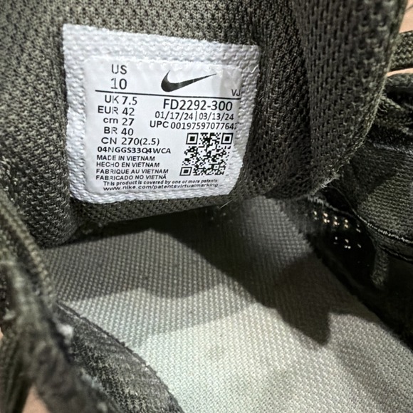 New Size 10-Nike Interact Run Cargo Khaki Jade Horizon W - Picture 6 of 6